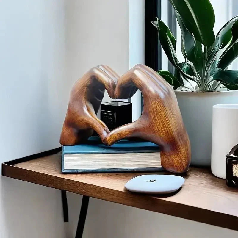 Sculpture en Forme de Cœur Pleine D' Amour