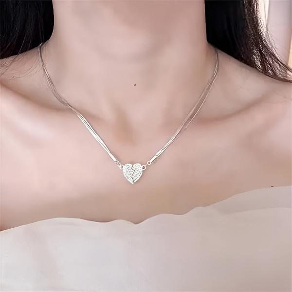Elégant Collier Magnétique en Forme de Cœur
