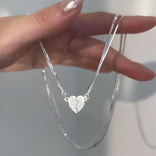 Elégant Collier Magnétique en Forme de Cœur